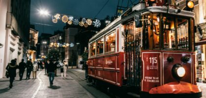 Jak korzystać z transportu publicznego za granicą – praktyczne porady